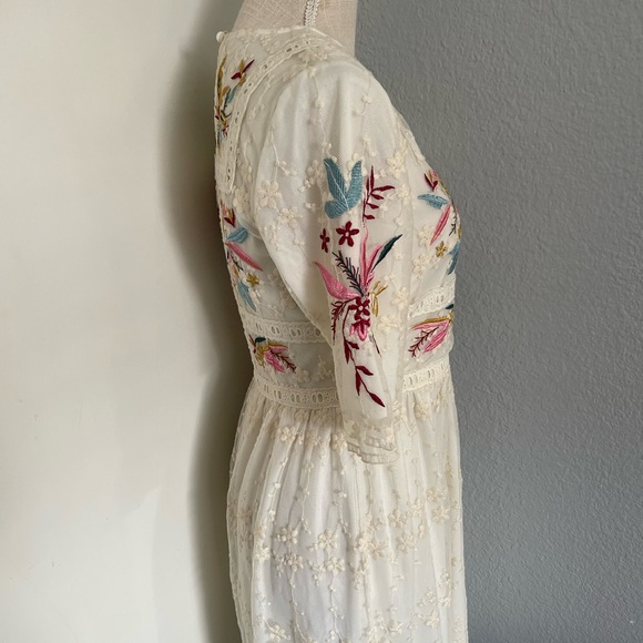 Womens Floral Embroidered Midi Ivory Dress - Picture 6 of 9